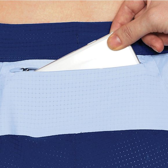 NWT $70 UNDER ARMOUR Women UA Atmos ArmourVen Running Shorts w lots of pockets - Picture 7 of 15